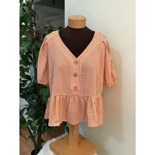 LAUREN Conrad peplum top Woman's size XL short sleeve v neck gingham‎ check