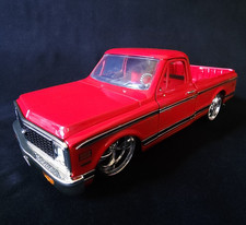 Jada Dub City 1972 Chevy Cheyenne Pickup Truck Red 124 Scale Diecast - Read