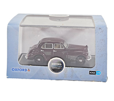 Maroon Morris Six Modellauto 76MS001 British Motor Heritage lizenziert verpackt.
