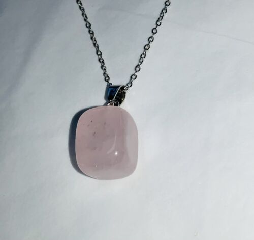 Polished STONE Chunk Charm Pendant NECKLACE 24 Inch Chain Pink Crackled Effect - Photo 1/5
