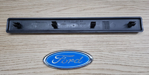 FORD FIESTA MK2 BUMPER TRIM 87 FB 17C881 AA GENUINE NEW OLD STOCK RARE NOW - Picture 3 of 4