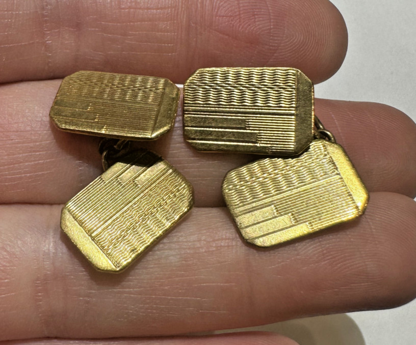 British Lambournes Textured Rectangular Gold tone… - image 8