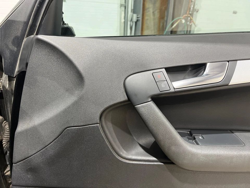 2009 - 2013 Audi A3 Passenger RH Right Black Front Door Trim Panel Foto 2 de 4