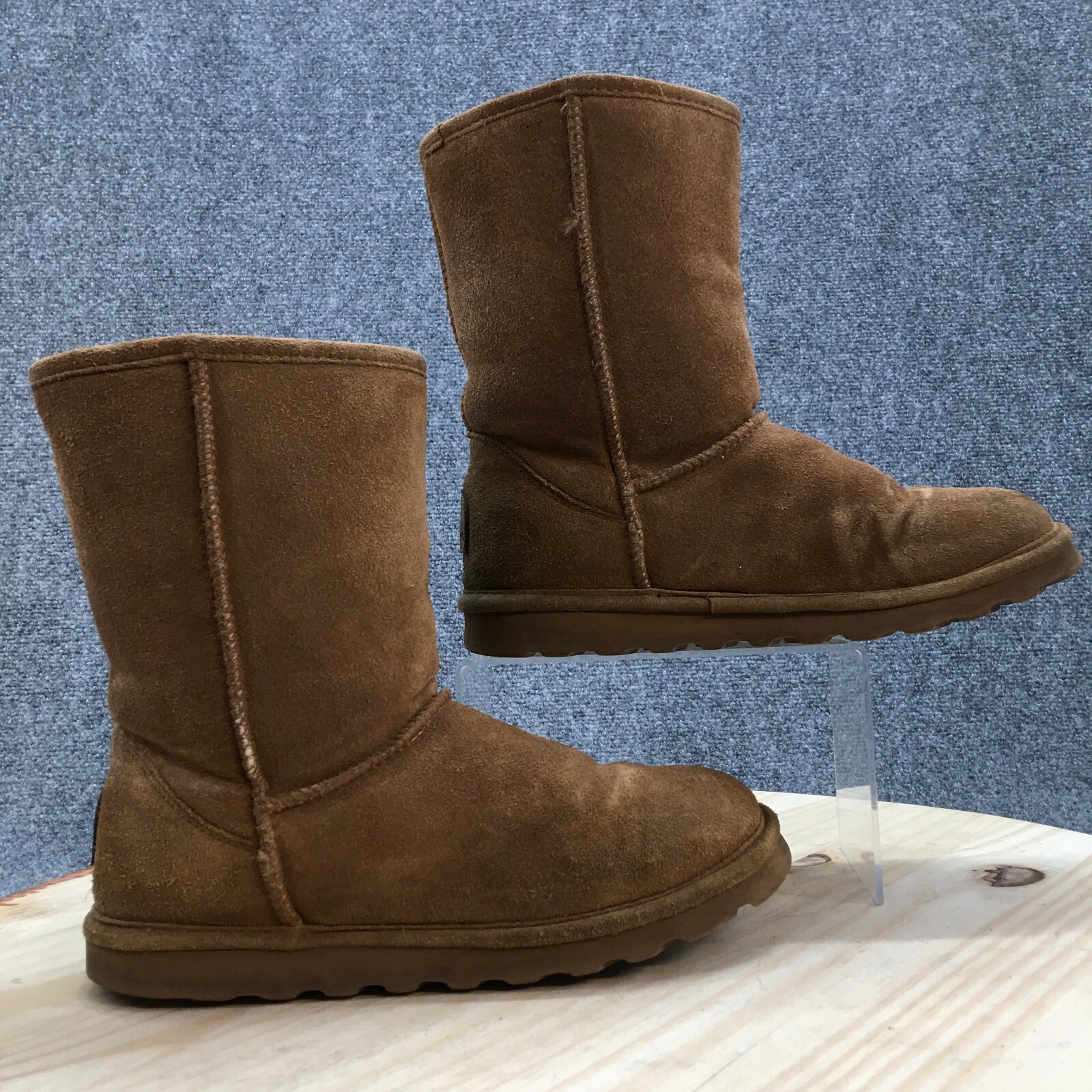 Bearpaw Boots Womens 9 Elle Short 