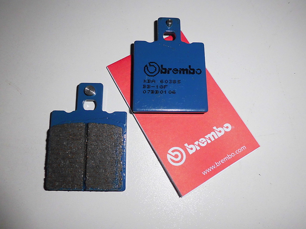 Brembo Bremsbeläge Bremsklötze Bremse hinten Ducati 748 Bj.1995-2003 Neu - Bild 2