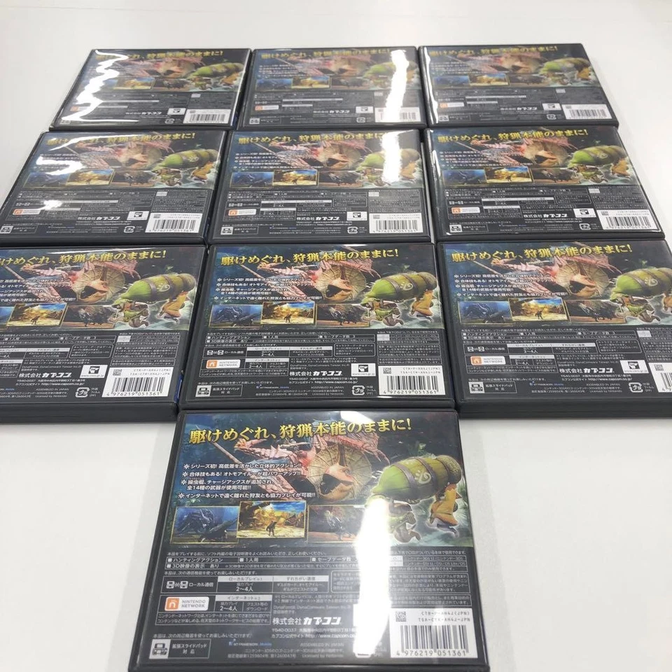 Nintendo 3DS Monster Hunter 4 Paquete 10 Copias Videojuego Todas las Regiones Foto 2 de 4