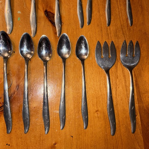22 Pcs Vintage MCM Mar Crest Stainless Steel Flatware Atomic Starburst Marcrest - Picture 5 of 6