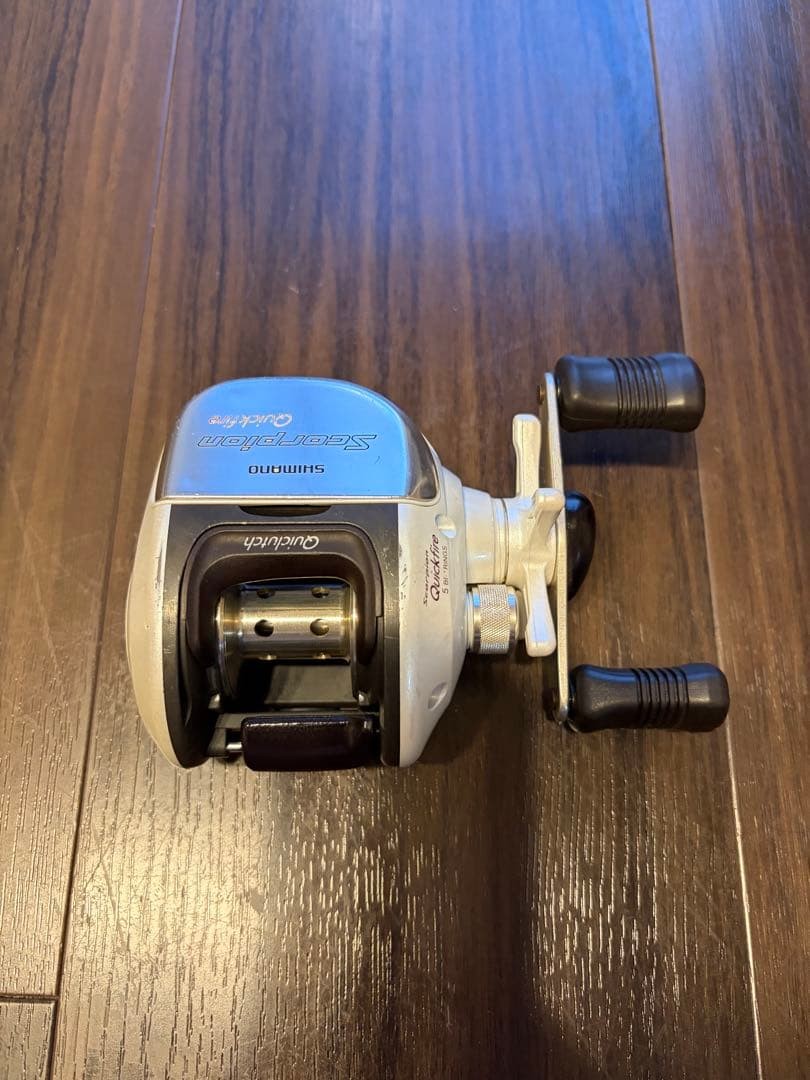 SHIMANO Scorpion Quickfire Baitcasting Reel White