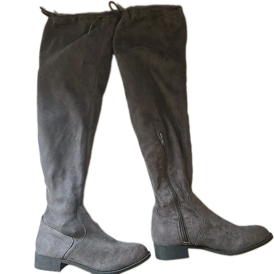 Botas hasta la rodilla de gamuza sintética Fioni gris tela para mujer talla 6,5 Foto 2 de 4