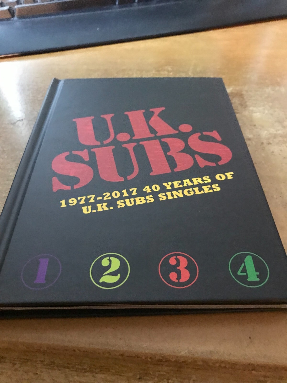 UK SUBS 19772017 40 YEARS OF UK SUBS SINGLES 4 CD BOX Set book style
