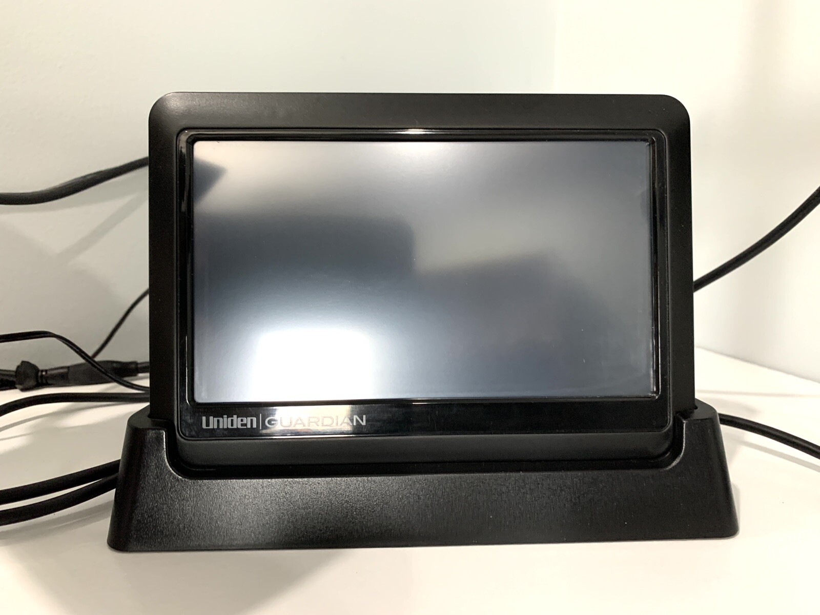 Uniden Guardian Security Video Surveillance Monitor System
