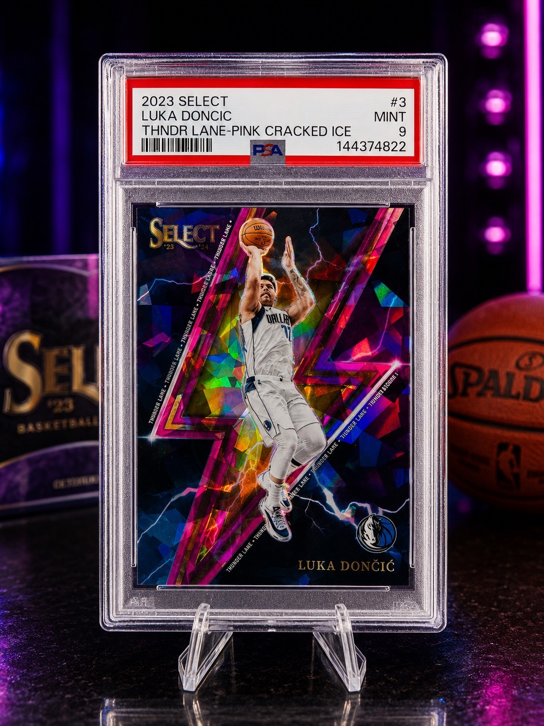 2023-24 Select Luka Doncic Thunder Lane Pink Cracked Ice Prizm #/99 PSA 9