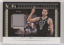 2018-19 Panini Noir Newsreels Jerseys 22/65 Pau Gasol #NJ-PGS HOF 00ix