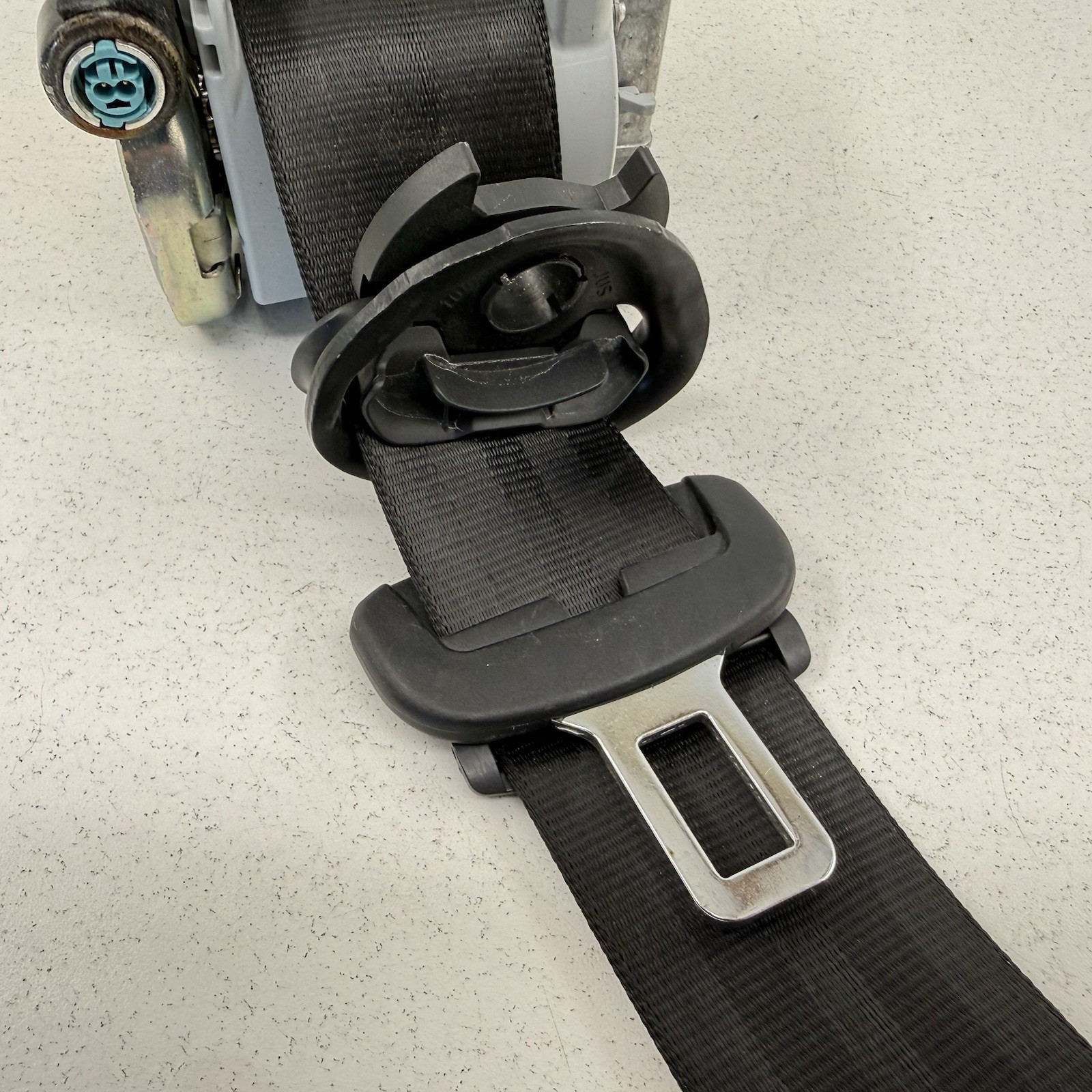 17-23 Audi R8 Seatbelt Seat Belt Retractor Pair Left & Right Black OEM
