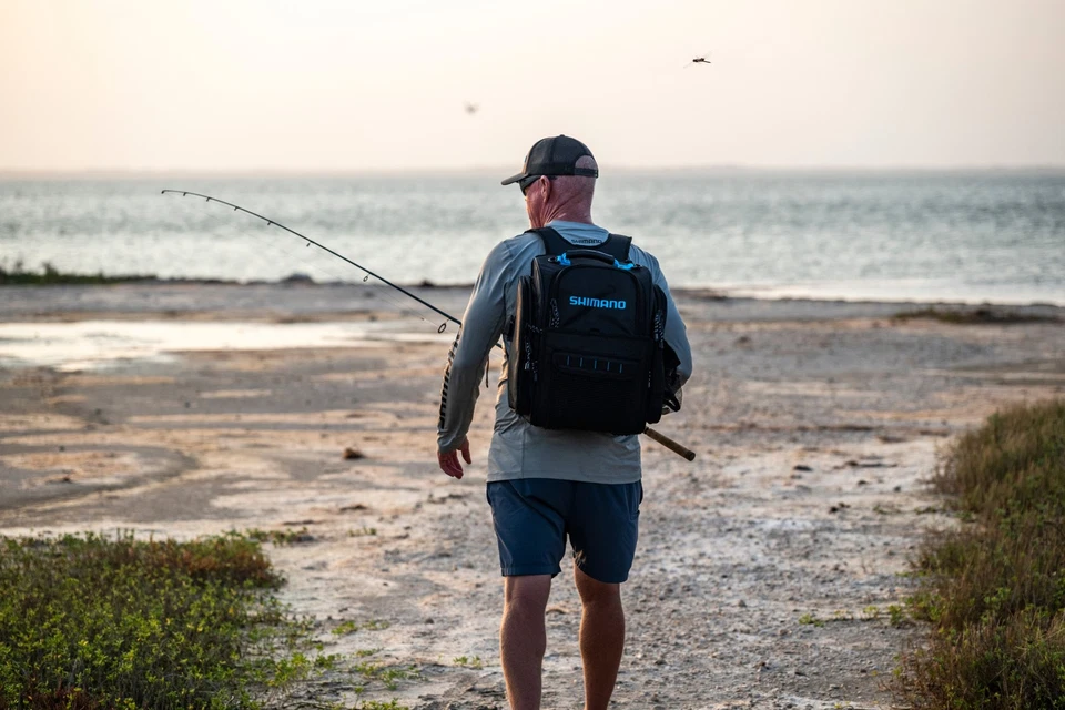 禧玛诺 BLACKMOON 背包 (SHMBLKMOON20FA) 钓鱼 — 第 2/4 张图片