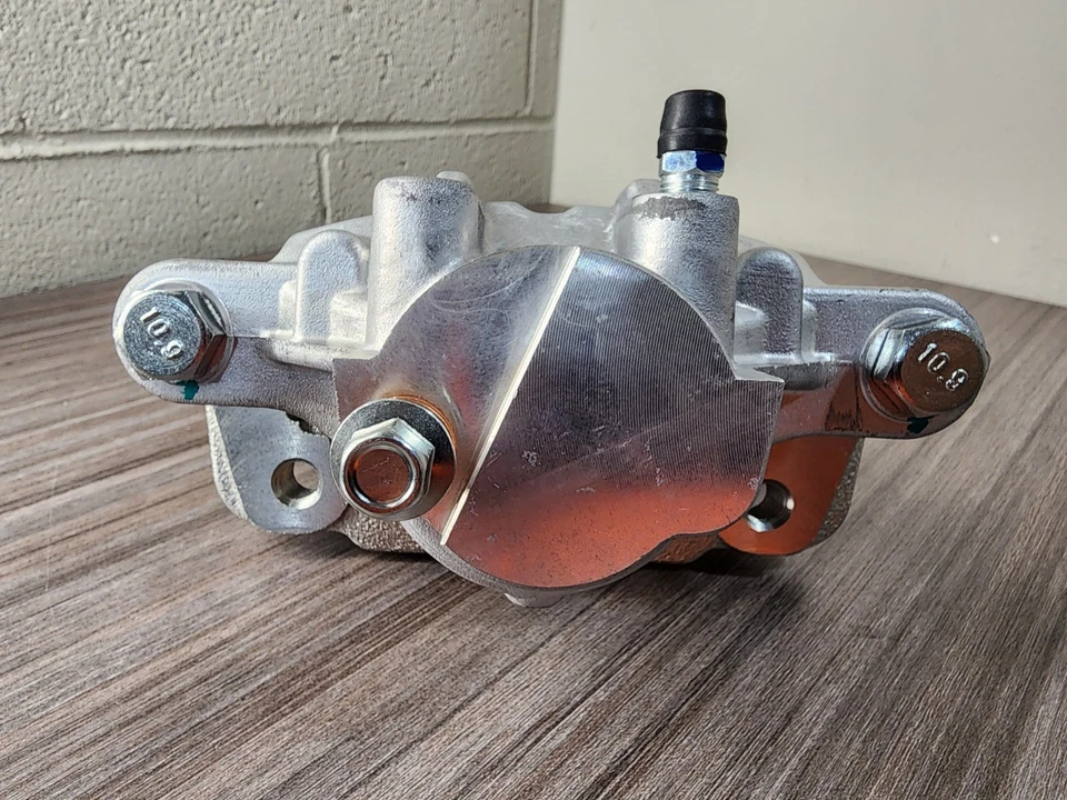 Pinza de freno trasera derecha TRQ con soporte para Cadillac CTS 2003-2007 2005-2011 STS Foto 3 de 4