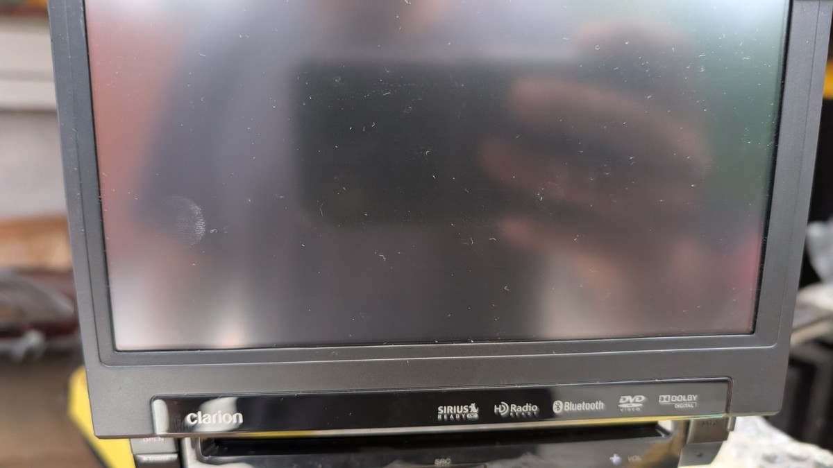 Clarion VZ401 CD/DVD in-dash receiver Head Unit Car/Auto w Wiring