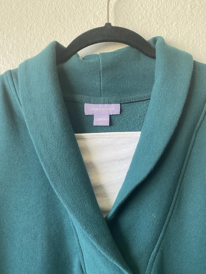 Laura Scott Women's Size SmallSweatshirt Pullover Fleece Lined Green - Image 3 of 4