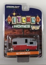 Greenlight Hitched Homes 1962 Shasta Airflyte Chase