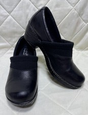 BOC Born Concept Womens Sz 9 Black Leather Clogs Knit Trim 2" Block Heels NWOB