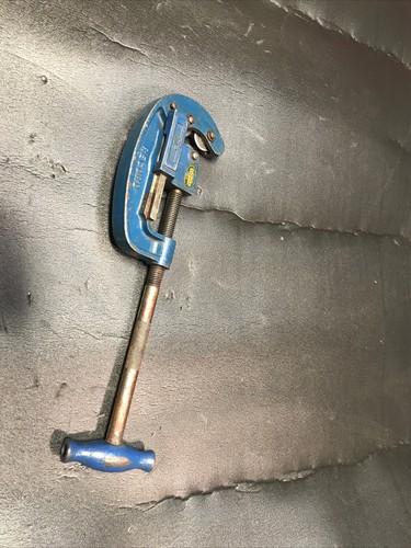 Vintage Heavy Duty Genuine Record 102 Roller Pipe Cutter 1/2”–2” Made in England