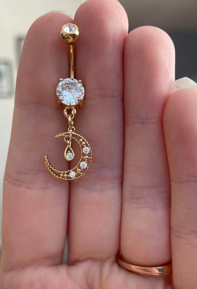 Anillo de barra de ombligo luna diamante moissanita redondo de 1,20 quilates enchapado en oro rosa de 14 quilates Foto 3 de 4