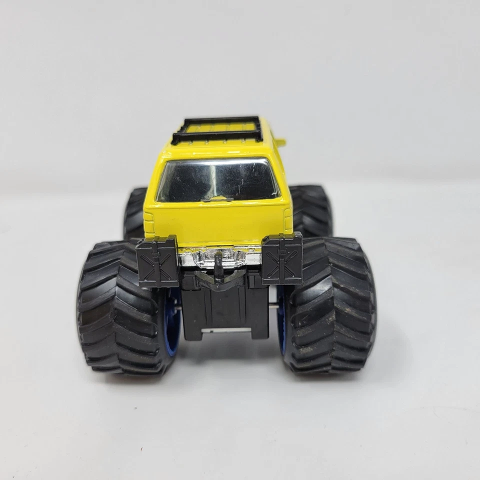 2 速 Rebel 4x4 福特探险者怪物卡车玩具 — 第 4/4 张图片