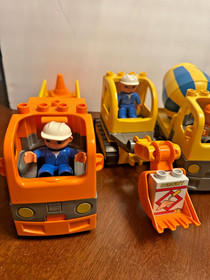 Duplo Lego Construction sets 4988 4976  10812 Huge Lot EUC
