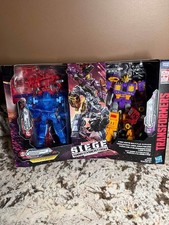 Transformers WFC-S55 Siege Fan Vote Battle 3-Pack Holo Mirage Impactor