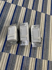 Leviton SureSlide Universal 150W LED  CFL/600W Incandescent Dimmer In White 3pc