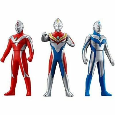 Ultra Hero Series EX Ultraman Dyna 25° Anniversario Set: 3 Figure Flash, Strong E Miracle Type. Per Collezionisti.