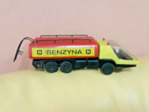 VINTAGE TOY TRUCK ''UNIA'' CISTERN PLASTIC MODEL POLAND POLISH BENZYNA TANKER  - Picture 1 of 12