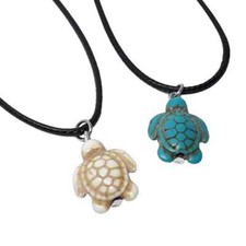 Collana estiva nera con Tartaruga marina portafortuna tipo caucciu da Uomo Donna