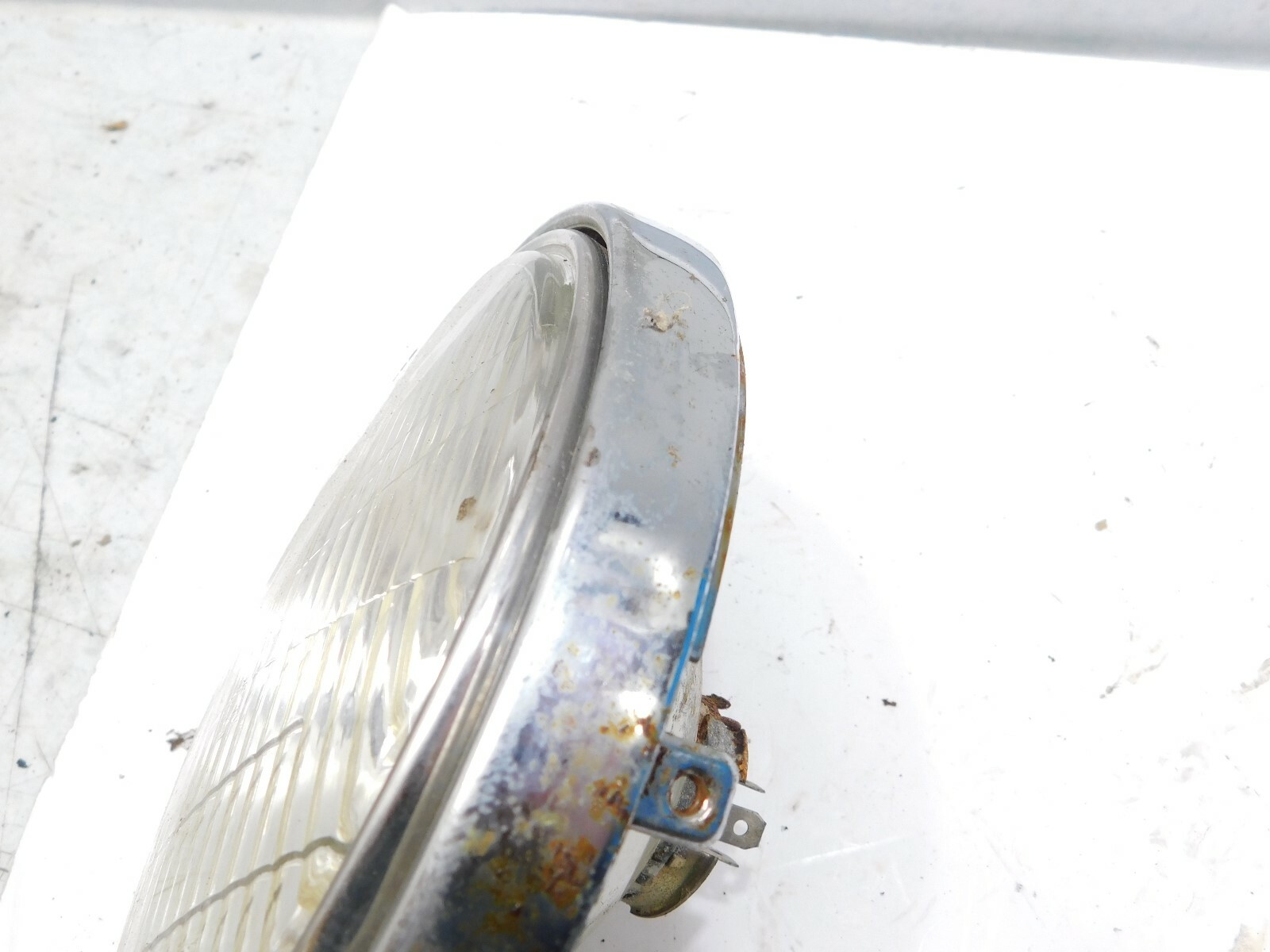 HONDA CB750 SUPERSPORT HEAD LIGHT HEADLAMP & RIM 33100-422-671 CB  