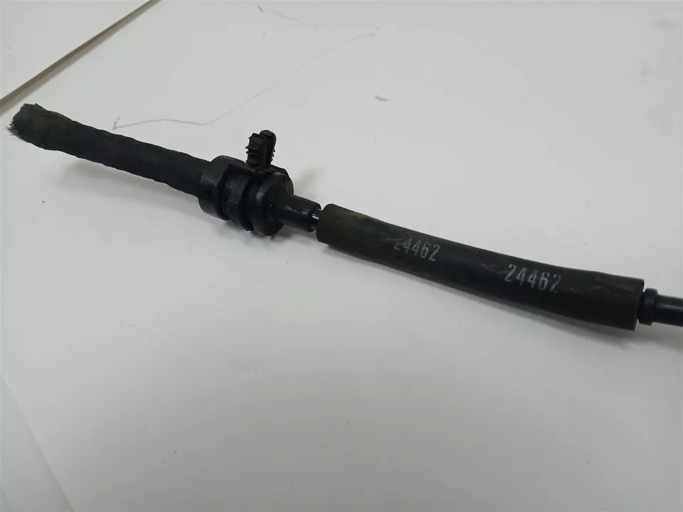 Harley-Davidson 2000 Softail Fat Boy Vent Line 28838-00 - Imagem 2 de 4