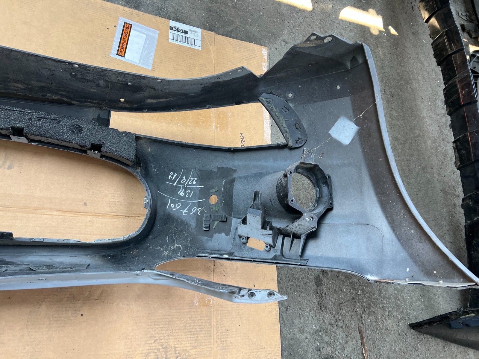 2008-2011 MASERATI GRANTURISMO M145 FRONT BUMPER COVER 80055800 OEM