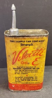 Vintage Gargoyle Velocite Oil 8 oz Can. Socony Vacuum Oil EX CELL O sample