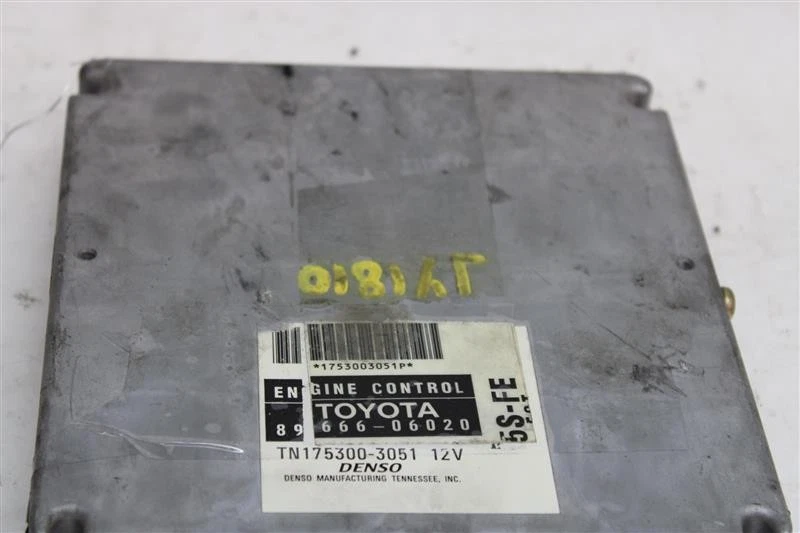 ECU ECM COMPUTER Toyota Camry Solara 2000 00 4cyl Auto 8966606020 1153699 - Image 3 of 4