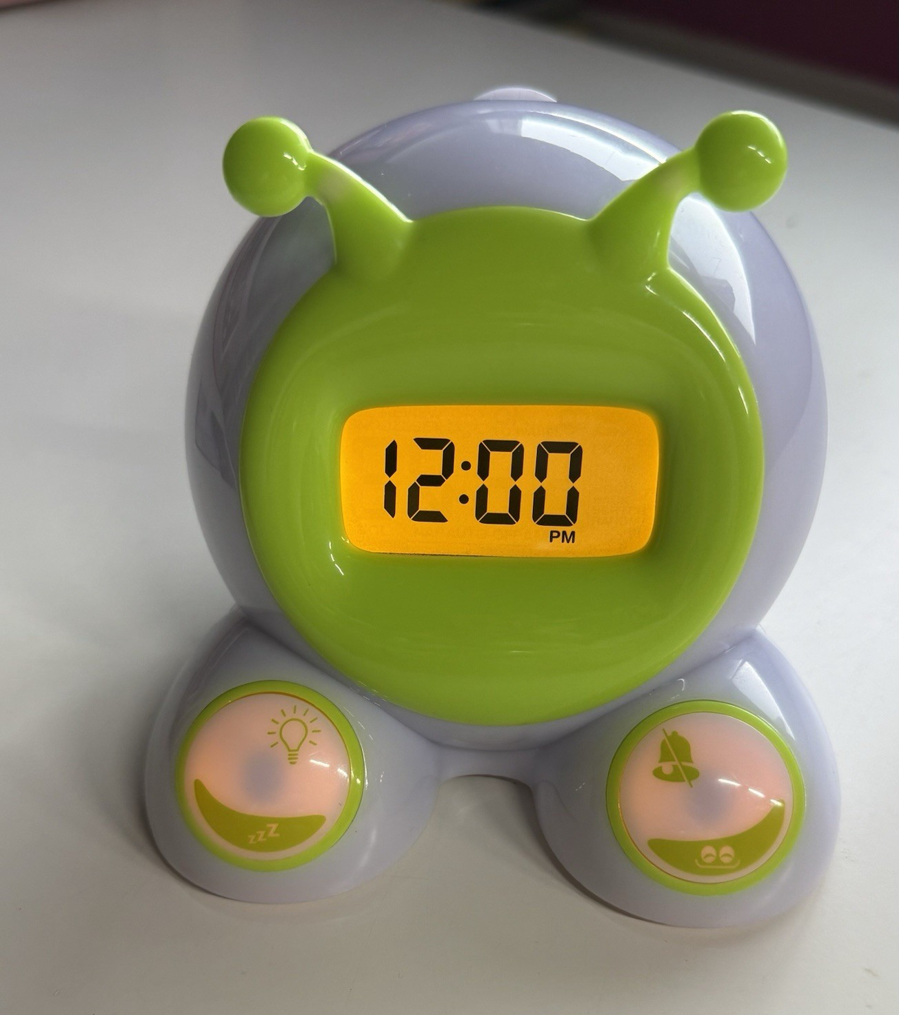 OK to Wake! Kids Digital Alarm Clock Night Light Green/White Tested & Works