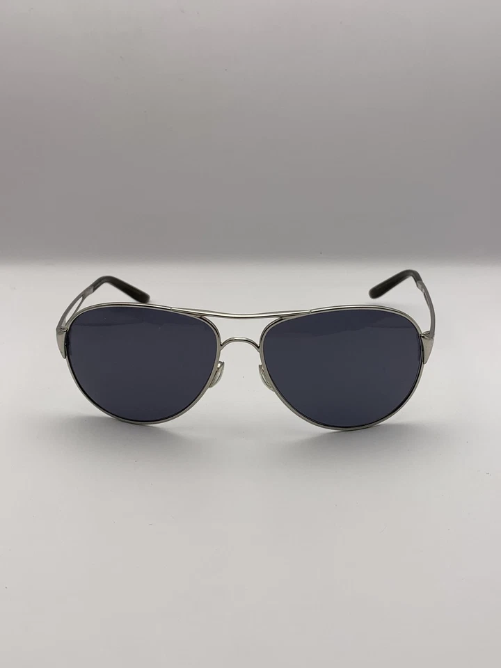 Oakley Sunglasses Mens 60-14 Silver Aviator Dark Gray Lenses Scratched OO4086-02 - Image 2 of 4