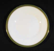 Beautiful Wedgwood Chester Bread Plate
