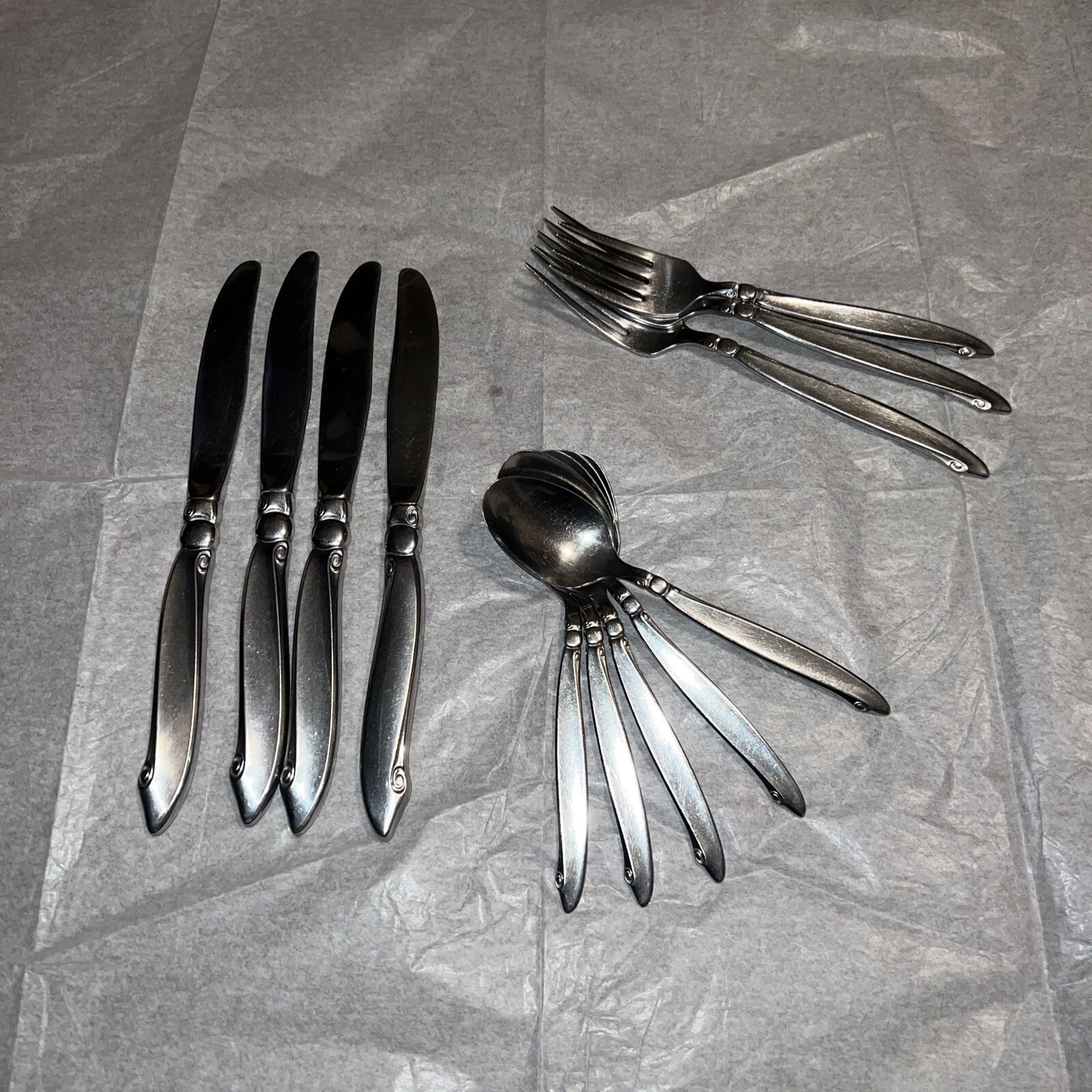 Oneida Oneidacraft Premier Stainless Shoreline Flatware 12 Pc Set Lot Spoon Fork