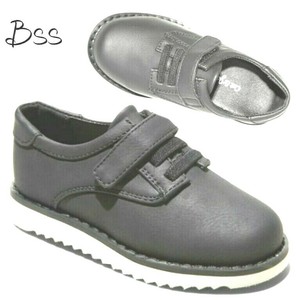 boys dress sneakers