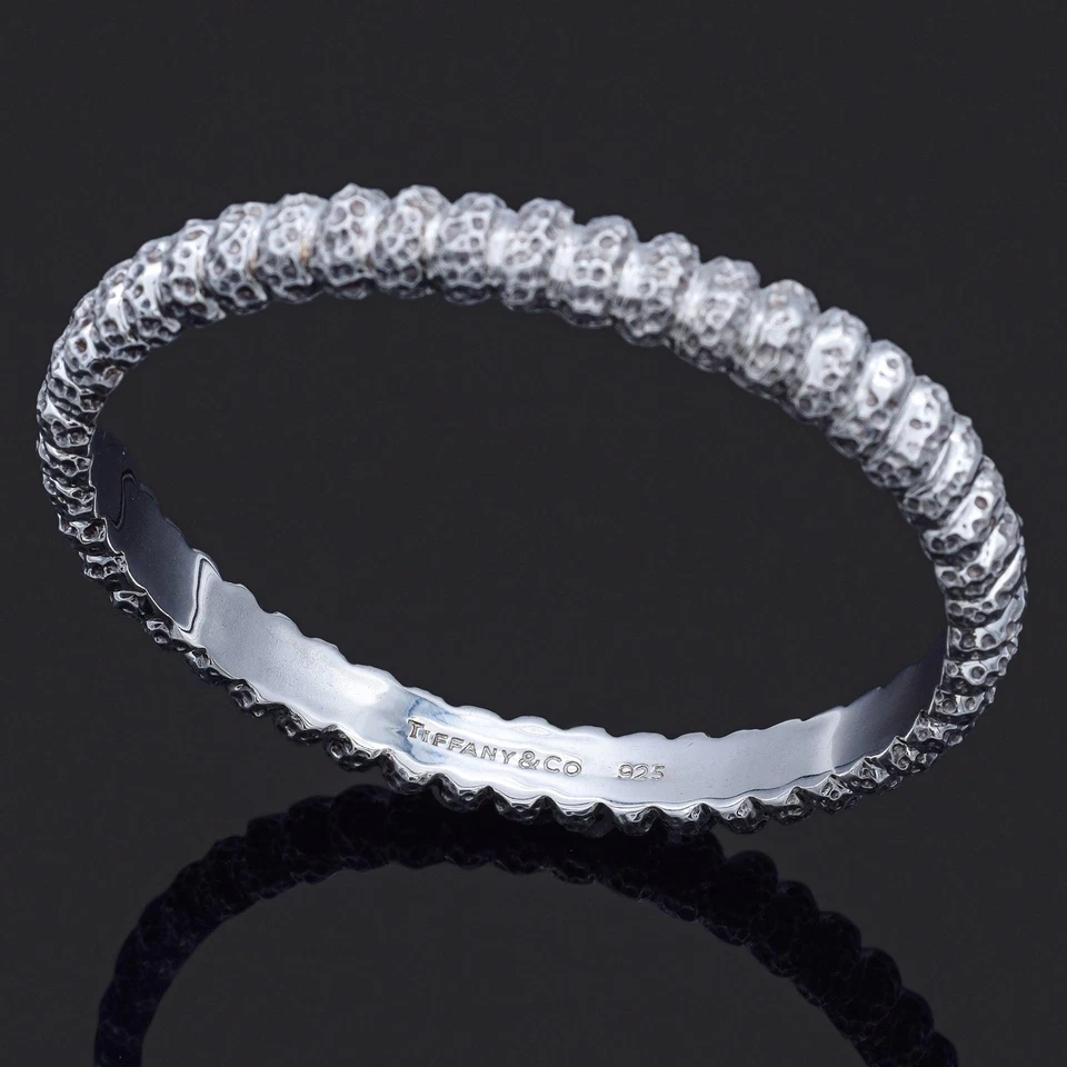 Estate Tiffany & Co Sterling Silver 8.5 mm Hammered Bangle Bracelet 7.5 Inches - Image 3 of 4