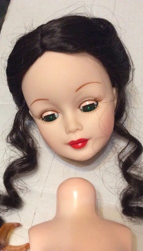 Madame Alexander 21" Doll BLACK MOURNING SCARLETT 15170 - Needs to be Restrung - Picture 4 of 15