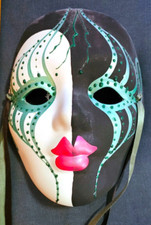 Unique 7" Decorative Mardi Gras Ceramic Wall Mask Signed