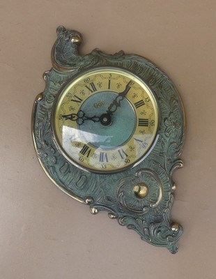 Vintage ODO Pendule Lineal Kartellstil Rocaille Bronze vergoldet grüne Patina MARK