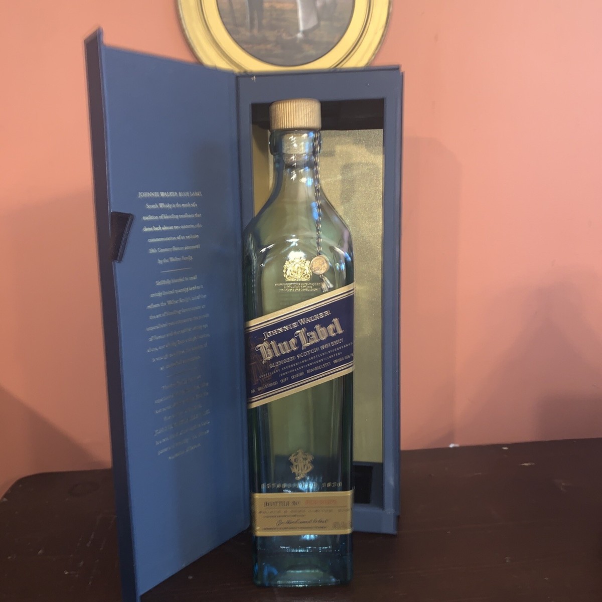 x*1様 Johnnie Walker Blue Label Johnnie Walker Blue Label Blended Scotch Whisky 750mL