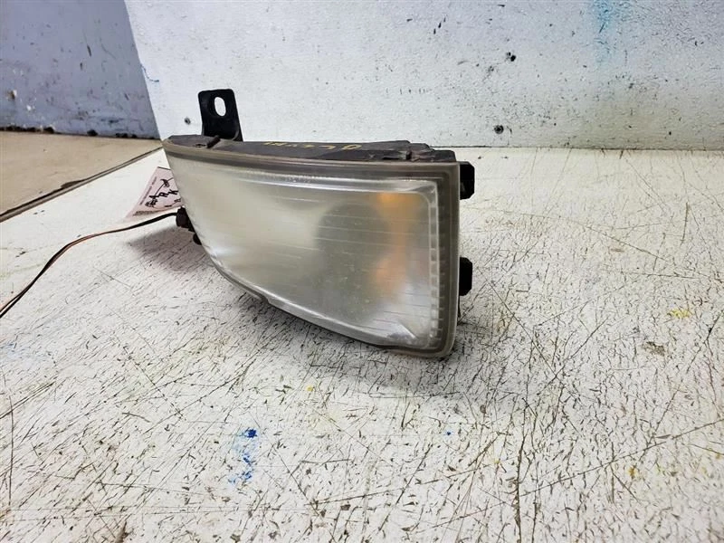 Luz antiniebla de esquina/estacionamiento para pasajeros para 97-00 Infiniti QX4 866893 Foto 4 de 4