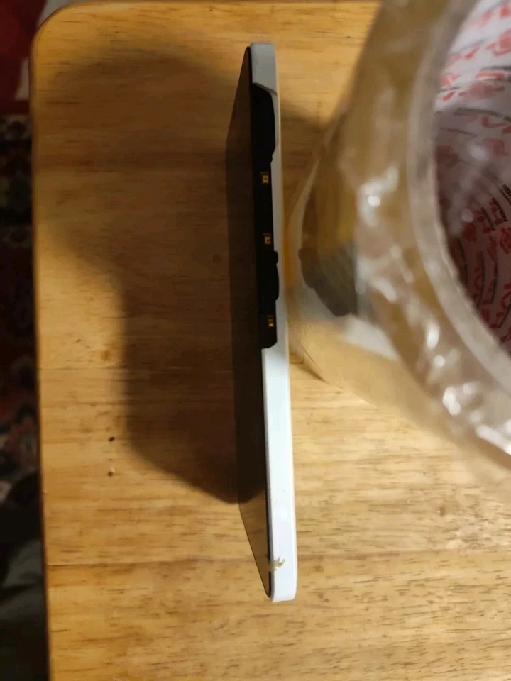 nokia lumia 640 - Image 2 of 2